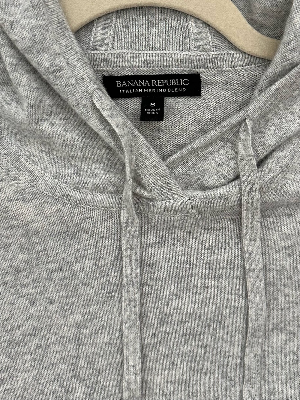 Fall Merino Wool Light Heather Grey Lightweight Hoodie Sweater - Banana Republic - Picture 4 of 17